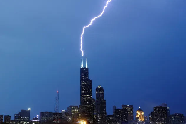Prédio com proteção contra raios SPDA